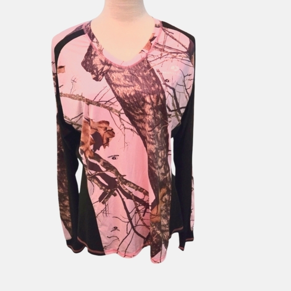 Mossy Oak Breakup Infinity Long Sleeve Camo Tee Pink and Black V-neck Women's XL - Picture 1 of 11